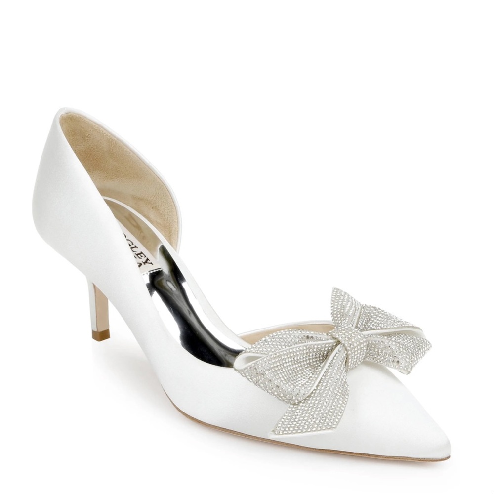 Badgley Mischka bridal pumps